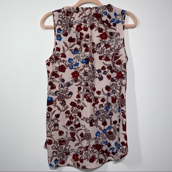 NWOT Vince Camuto Floral Sleeveless Blouse - Picture 6 of 7